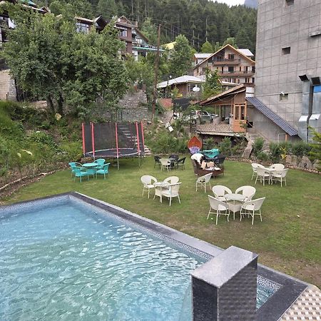 Smuggler Resort By West Western Near To Mall Road & Hadimba Temple # Swimming Pool#Free Pick From Volvo Bus Stand Manali  Exterior photo